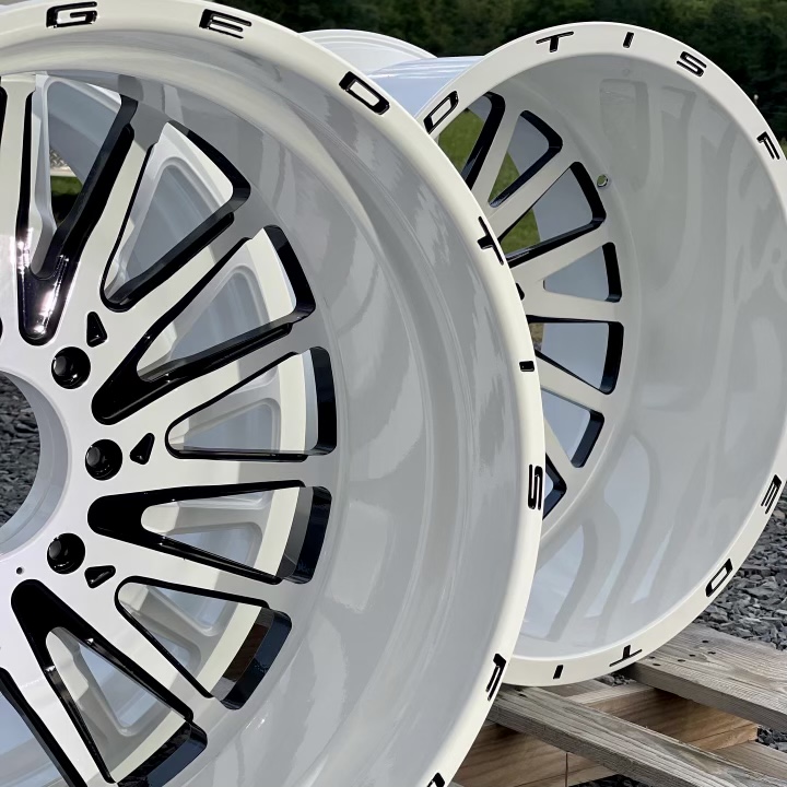 Two Tone Wheels Finished in Ink Black and Polar White | Prismatic Powders