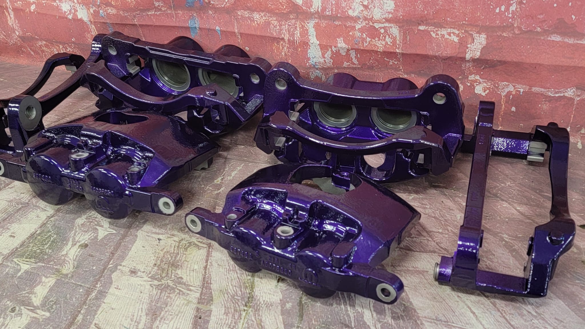 Brake Calipers with Illusion Purple and Clear Vision | Prismatic Powders