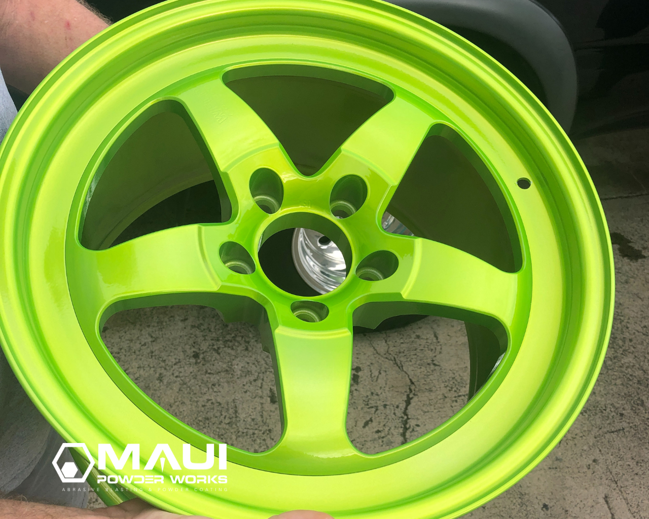 Yellow Line Rims Cadillac Rims Done in a Shocker Yellow Finish | Prismatic Powders