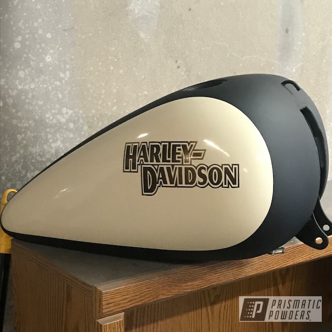 Gas Tank Harley Davidson Sportster airbrushed by umbeDesign