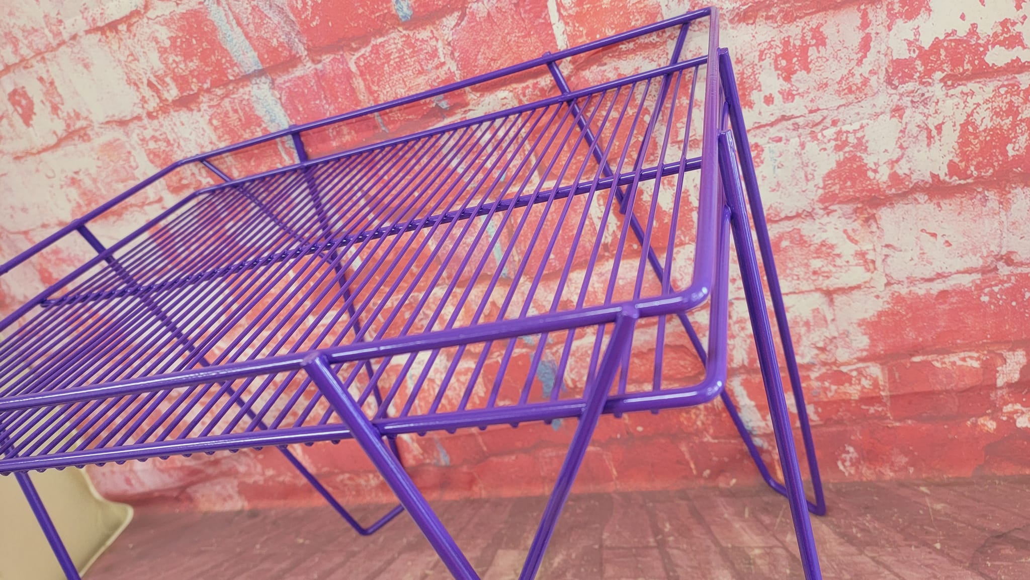 Patio Table Finished in PMB-2054 | Prismatic Powders