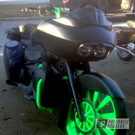 Powder Coating: Motorcycles,Glowbee Clear PPB-4617,Cloud White PSS-0408,Glow in the Dark,Custom Motorcycle Wheels,Three Powder Application,Neon Green PSS-1221,Wheels