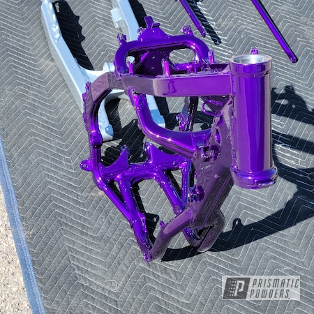 Powder Coating: Illusion Purple PSB-4629,Clear Vision PPS-2974,POLISHED ALUMINUM HSS-2345,Motorcycle Frame