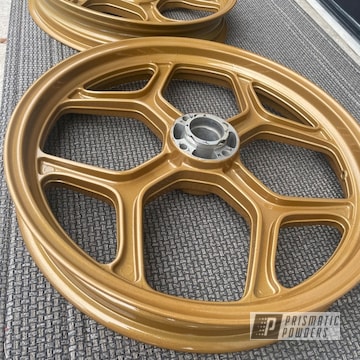 Clear Vision And Gold Bar Gold Motorcycle Wheels Coated With Gold Bar Gold And Clear Vision