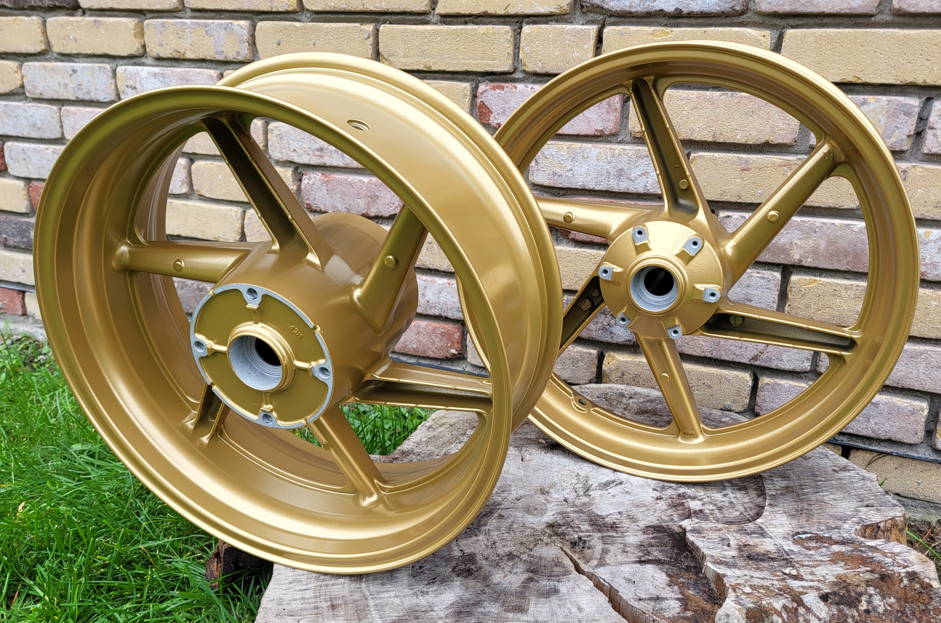 Motorcycle Wheels Coated with a Prismatic Gold II Finish | Prismatic ...