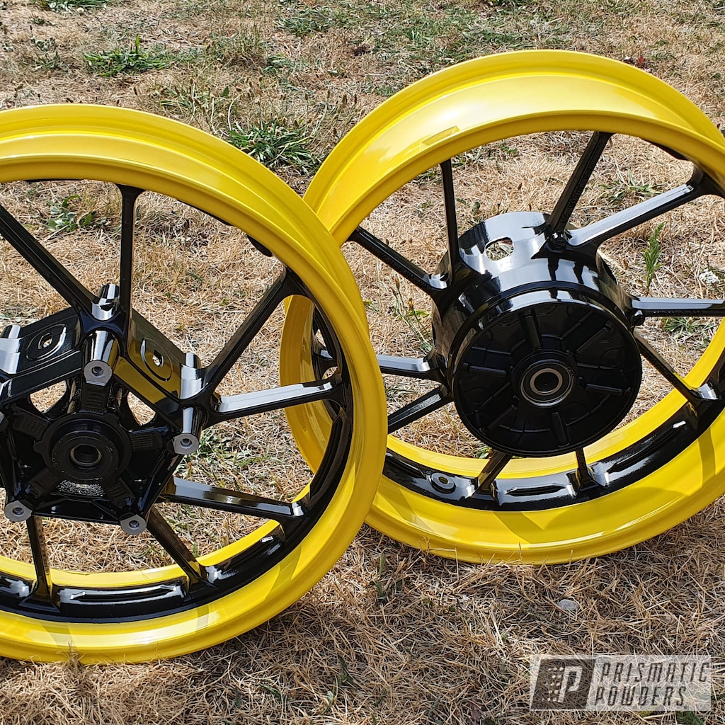 Powder Coated Two Tone Motorcycle Wheels | Prismatic Powders