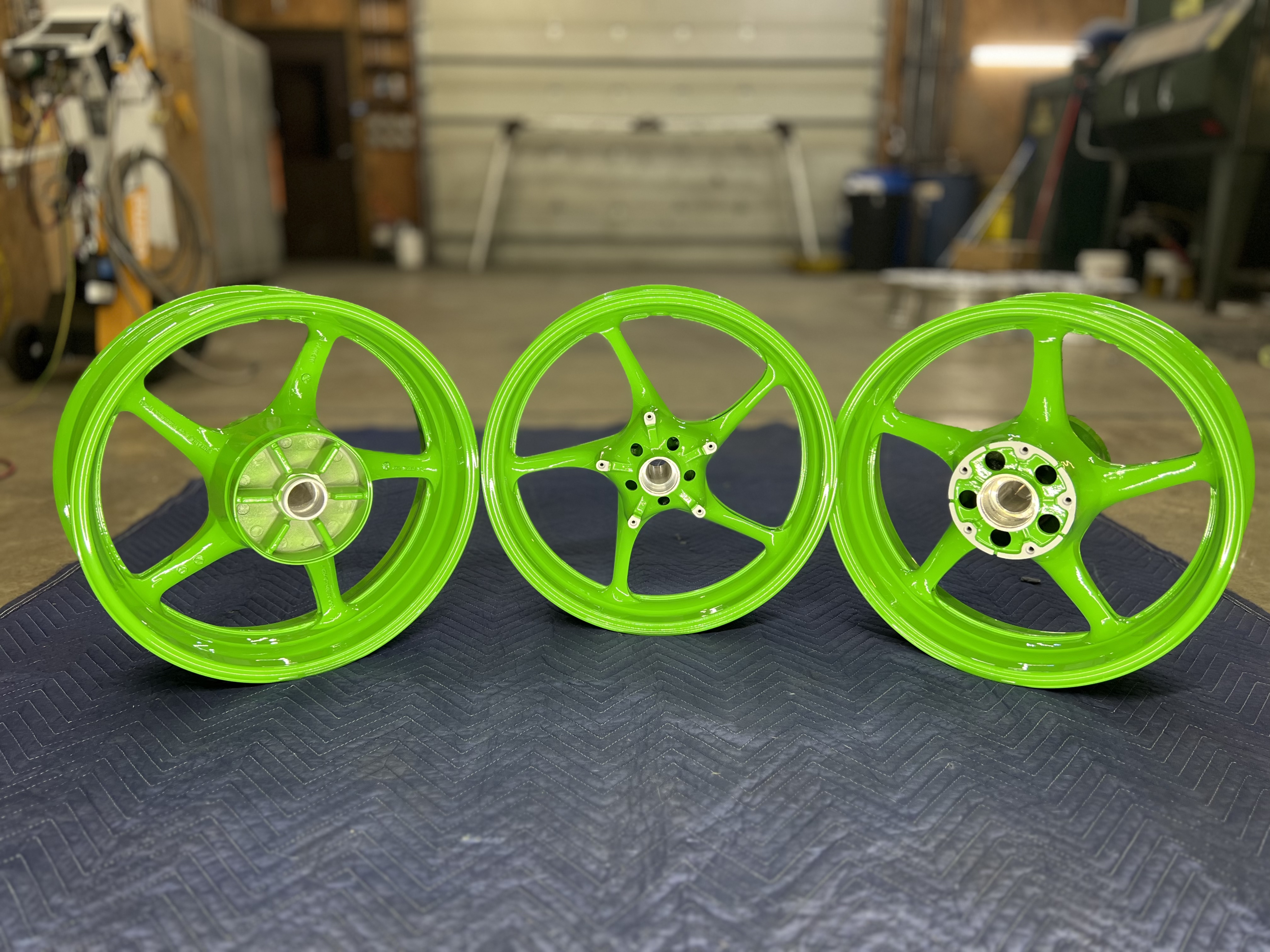 R6 Rims R6 Wheels in Tacate Green | Prismatic Powders