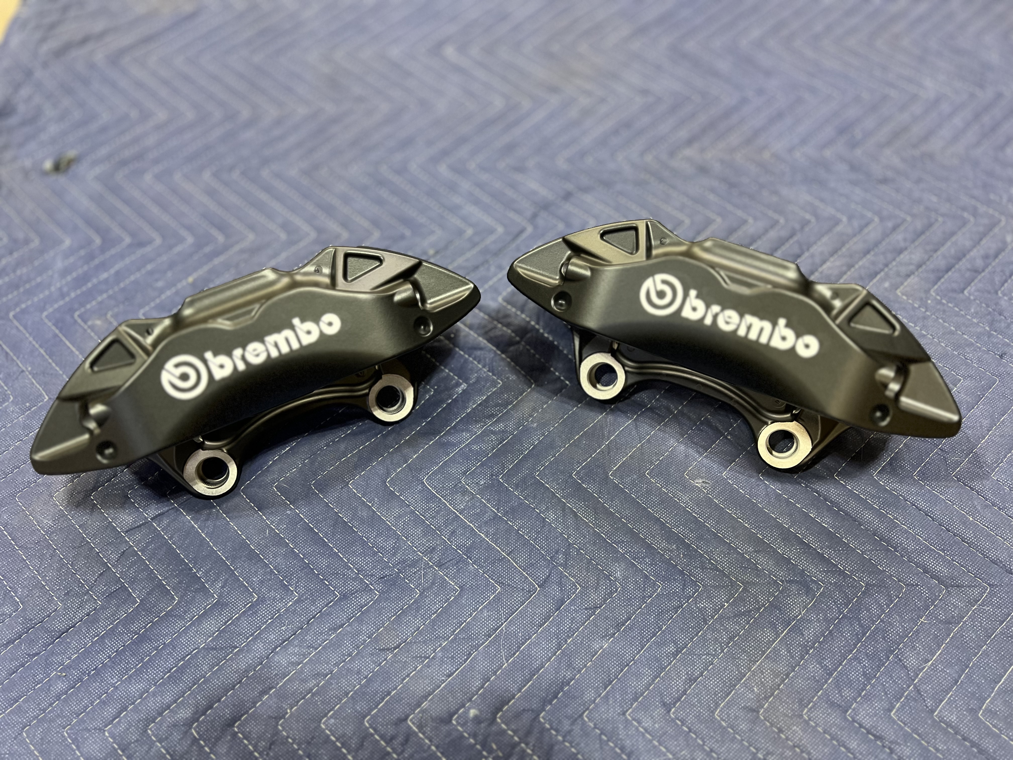 Powder Coated Brembo Brake Calipers | Prismatic Powders
