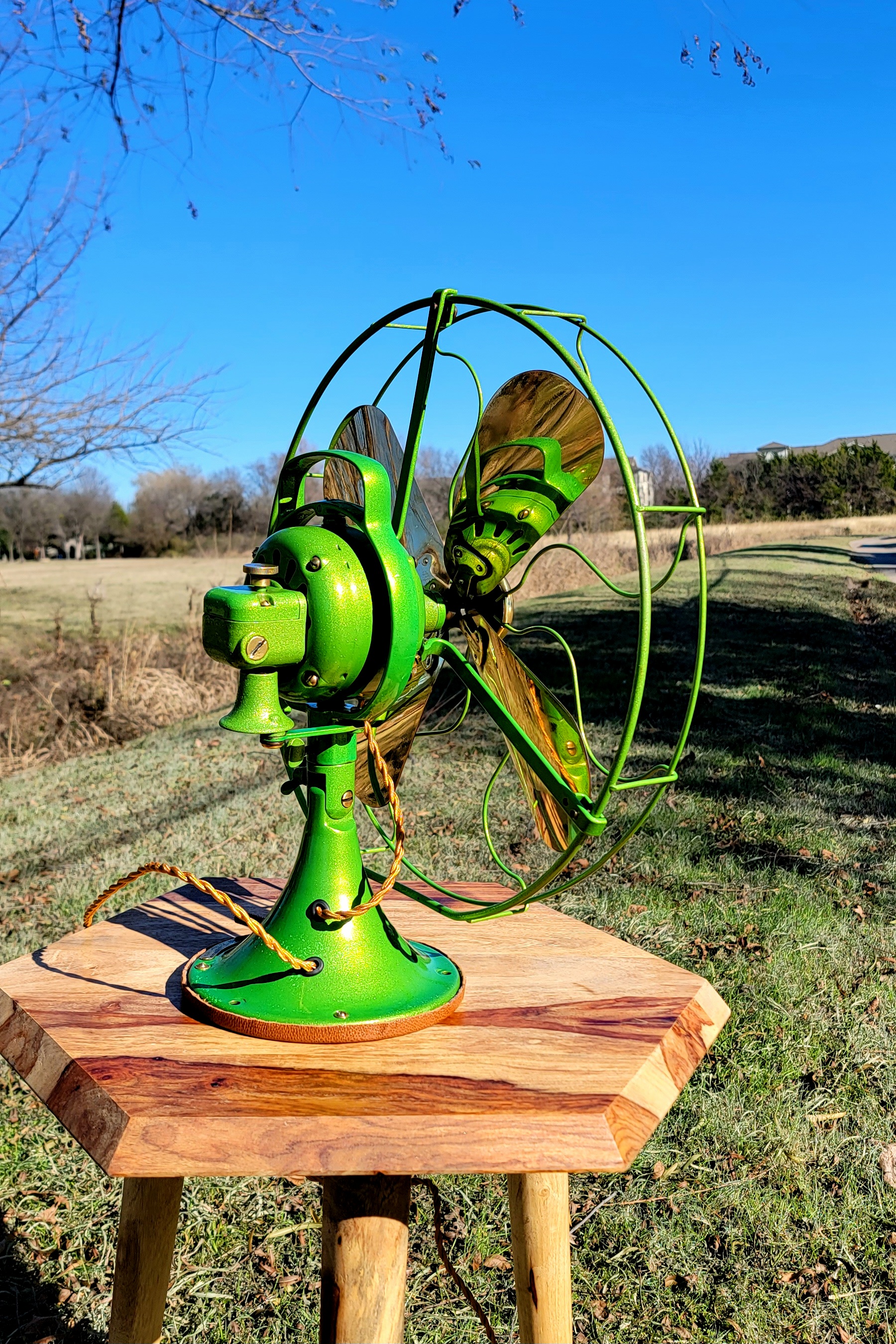 Fan With Poder 1920's GE Oscillating Fan Using Illusion Sour Apple and Clear Vision ...