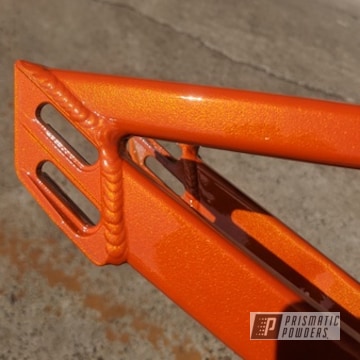 Powder Coated Bike Frame In Pps-2974 And Pms-4620