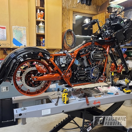 Powder Coating: MATTE CLEAR PPB-4509,Illusion Copper PMS-4622,Motorcycle Frame,Harley Davidson,GLOSS BLACK USS-2603,Road glide