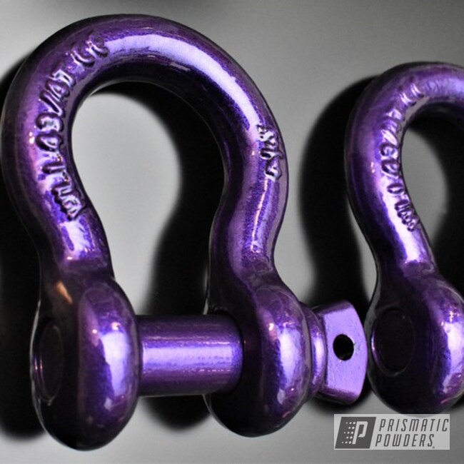 Powder Coated Custom Shackles In Pps-2974 And Umb-2599