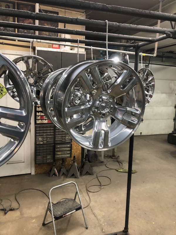 Wheels coated in a Super Chrome Plus Finish | Prismatic Powders