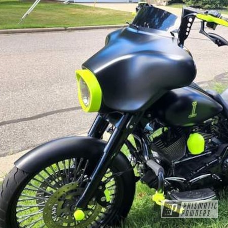 Powder Coating: Illusion Pink PMB-10046,Exhaust,Astatic Red PSS-1738,Harley Davidson,Automotive,Shattered Glass PPB-5583,Neon Yellow PSS-1104,Wheels