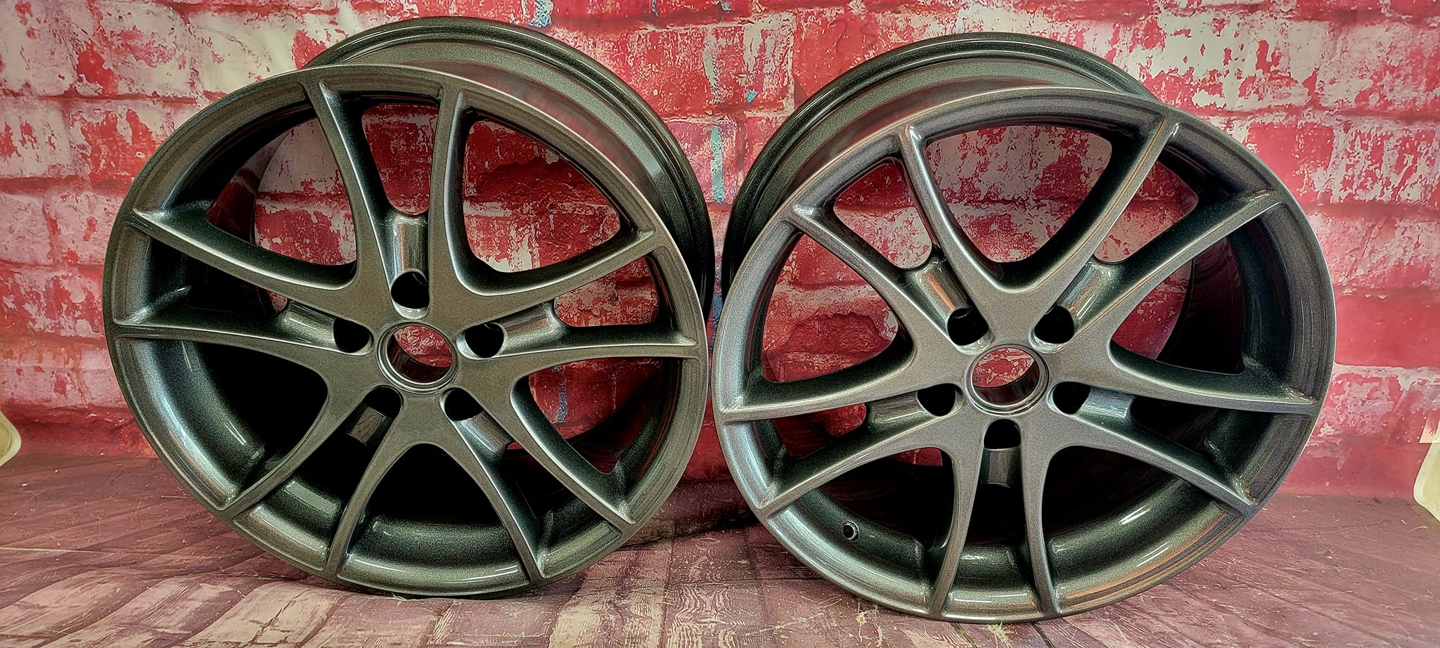 18Inch Rims coated in Clear Vision and Kingsport Grey | Prismatic Powders