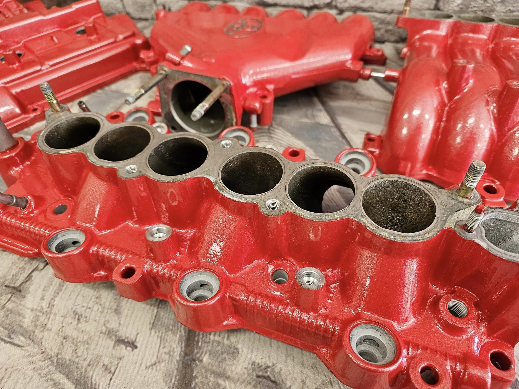 Engine Cover with Pps-2974 and Pmb-2131 | Prismatic Powders