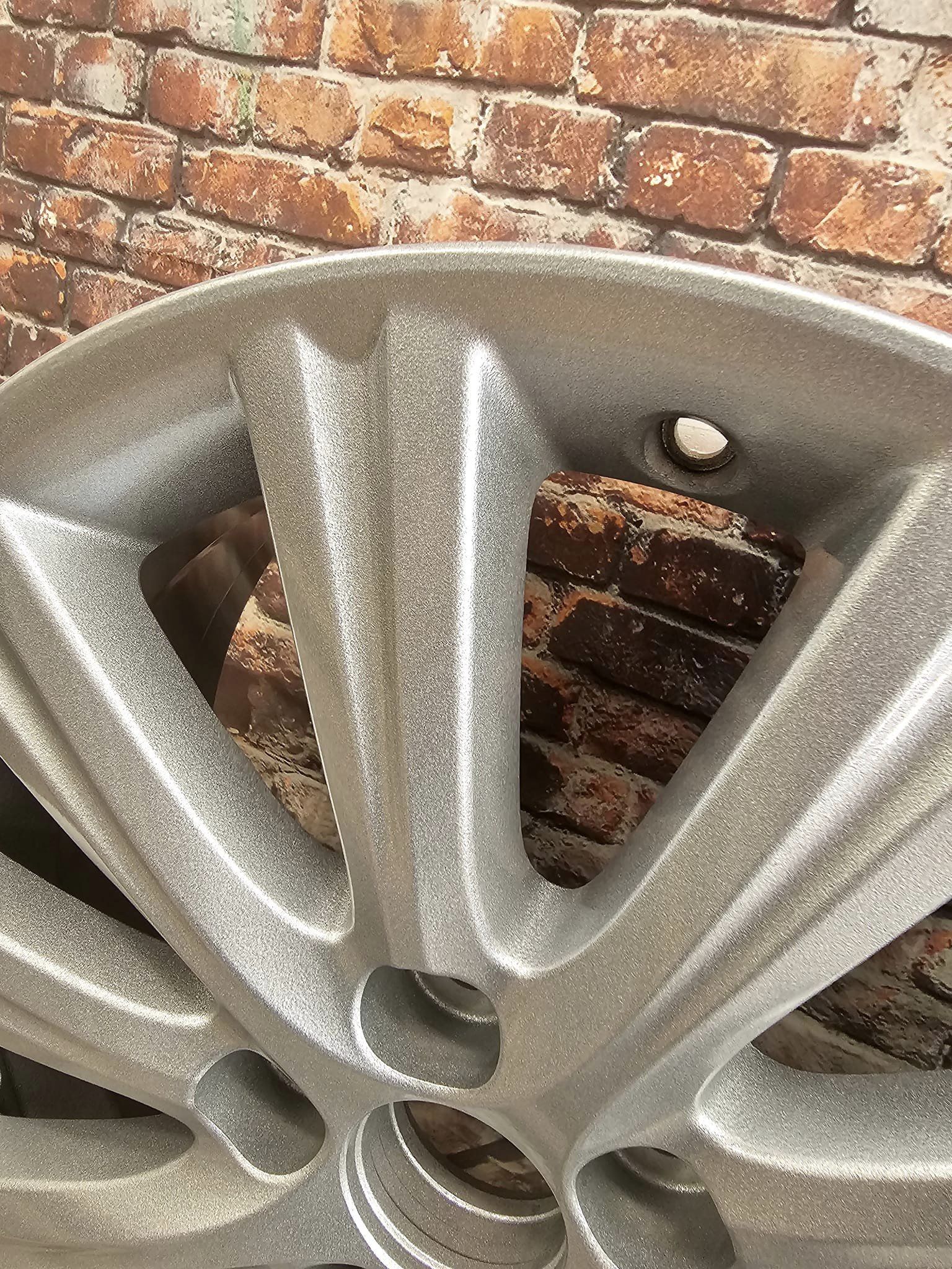 Rims done in a Clear Vision and Alien Silver Finish | Prismatic Powders