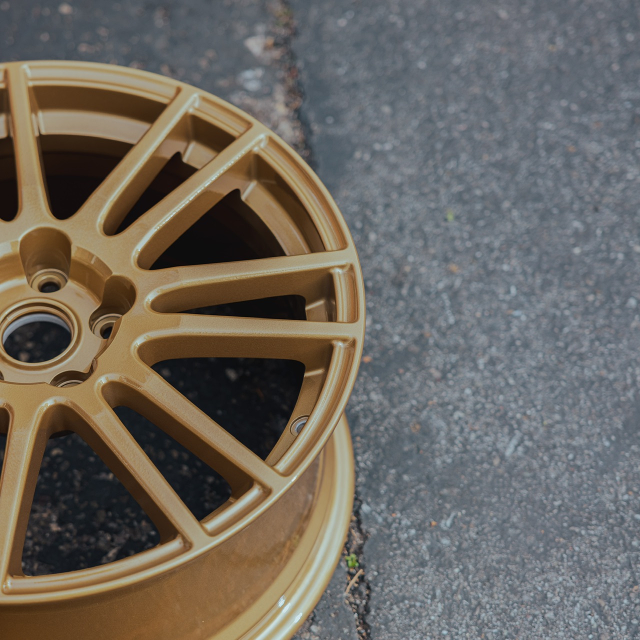 “SATIN POLY GOLD” on SUBARU STI OEM Wheels | PRISMATIC POWDERS®