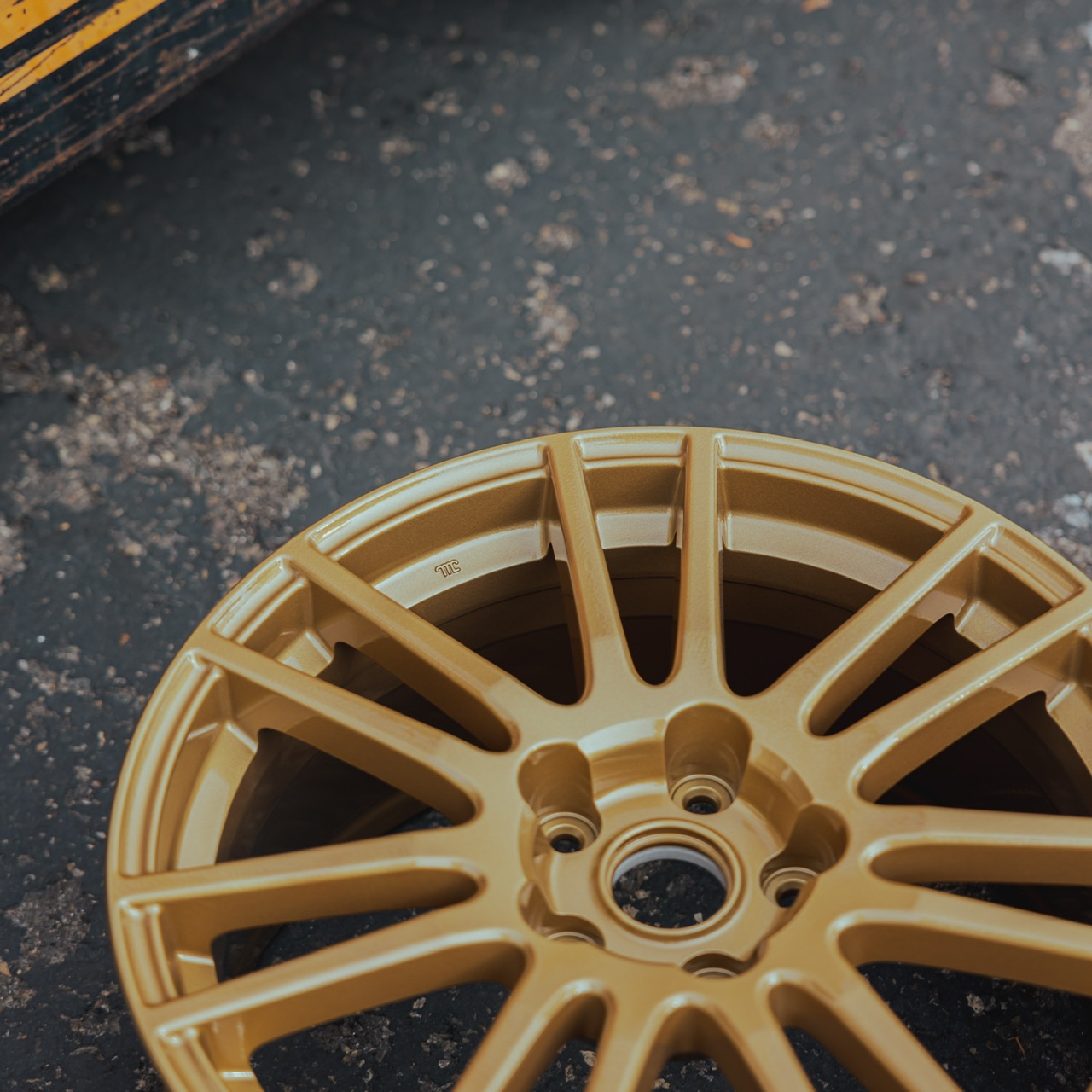 “SATIN POLY GOLD” on SUBARU STI OEM Wheels | PRISMATIC POWDERS®