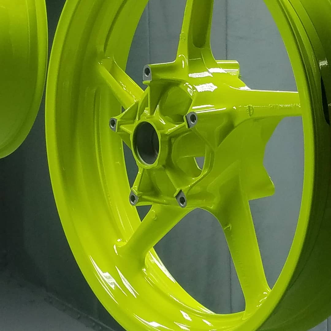 Yellow Custom Rims Powder Coated Yamaha Motorcycle Rims In Neon Yellow | Prismatic Powders
