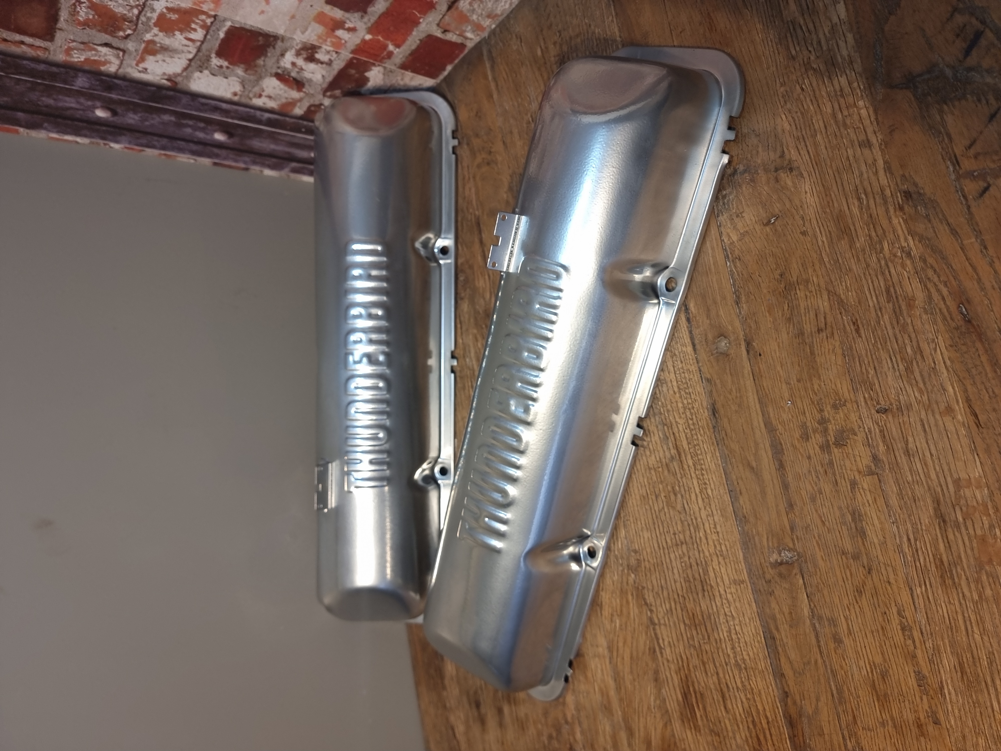 Powder Coating Car Rocker Cover Powder Coat Thunderbird Rocker Covers | Prismatic Powders
