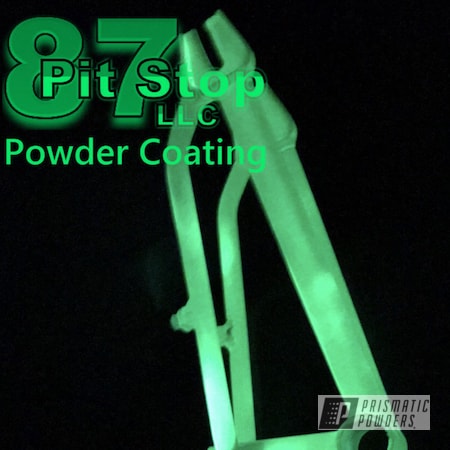 Powder Coating: Bike,glow,Neon Green PSS-1221,Glowbee Clear PPB-4617