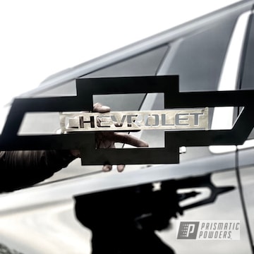Flatter Black Chevrolet Sign