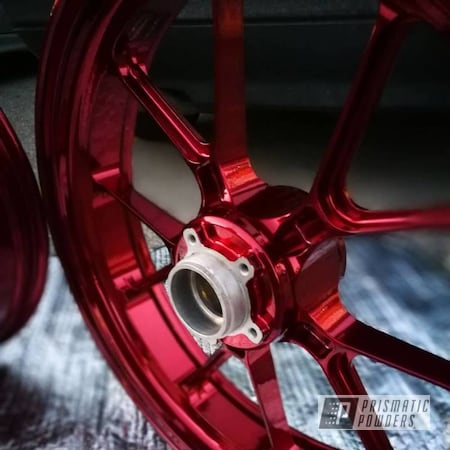 Powder Coating: ZX6R,Kawasaki,Clear Vision PPS-2974,Custom Motorcycle Wheels,LOLLYPOP RED UPS-1506,Stunt Rider,Bike,Illusion Red PMS-4515,Motorcycles,Stunt