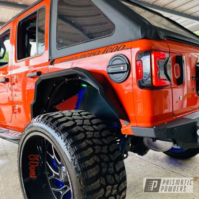Powder Coated Jeep Wrangler Inner Fender In Pps-2974, Uss-2603, Ums-10671 And Pms-10637