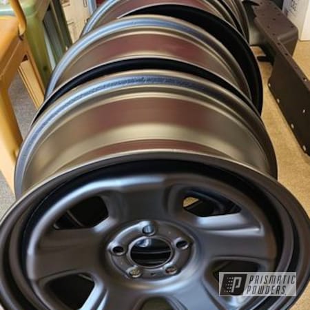 Powder Coating: Steel Wheels,15" Steel Wheels,15" Wheels,Automotive Rims,Automotive Wheels,BLACK JACK USS-1522,Steel Rims
