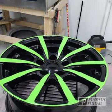 Powder Coated Red Wheel And Gloss Black Automotive Rims