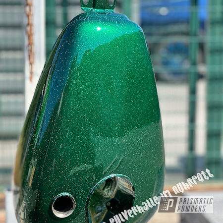 Powder Coating: Motorcycles,Clear Vision PPS-2974,Motorcycle Gas Tank,Ultra Illusion Green PMB-5346,Motorcycle Parts