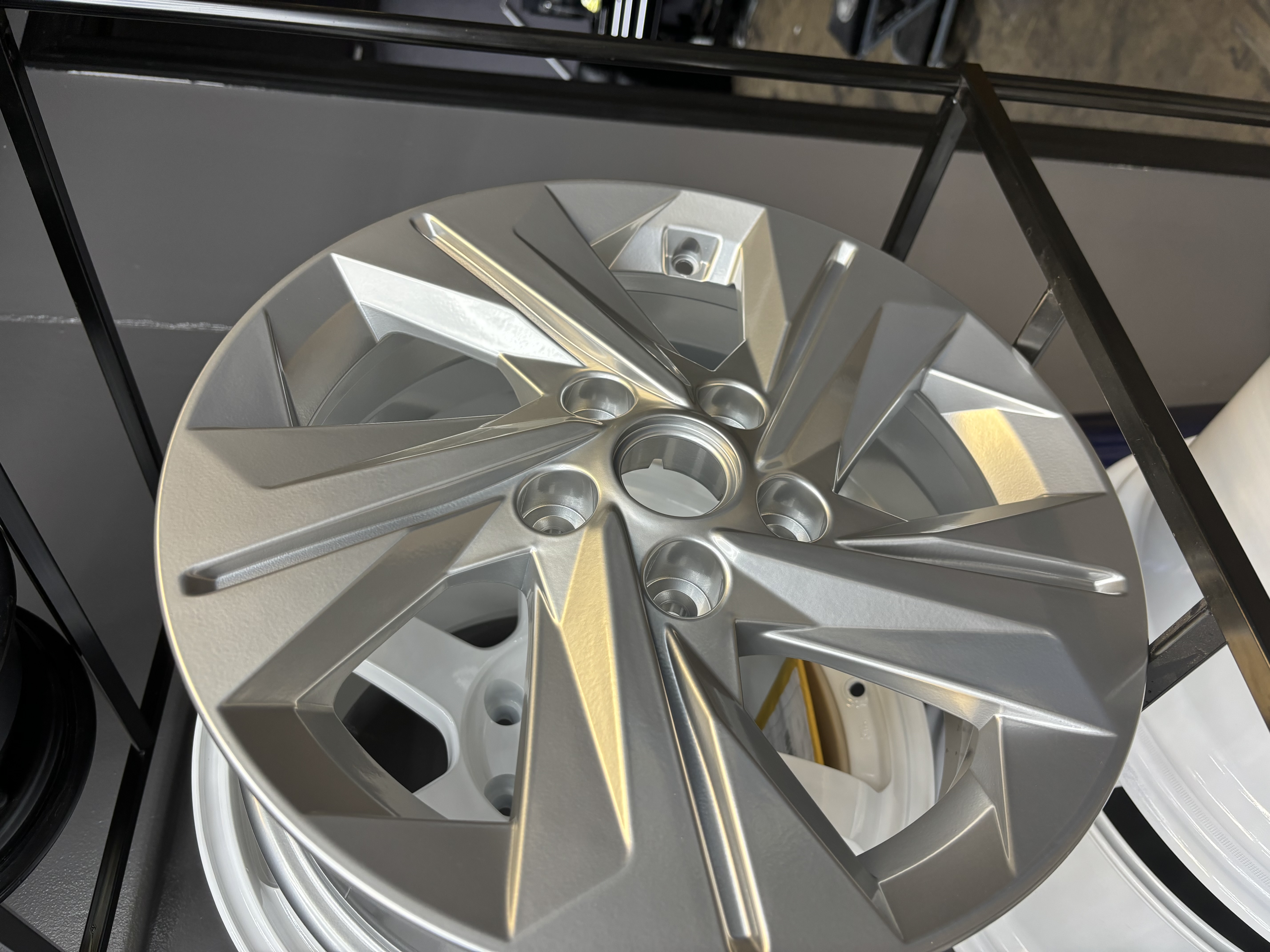 Hyndai Rims Hyundai Wheel in a Clear Vision and Polished Aluminum Finish ...