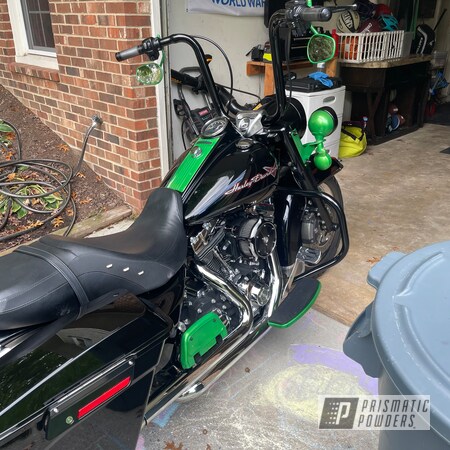 Powder Coating: Harley Davidson,Illusion Lime Time PMB-6918,Clear Vision PPS-2974,Road King