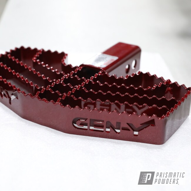 Custom Gen-y Serrated Hitch Step Powder Coated In Clear Vision And Illusion Cherry
