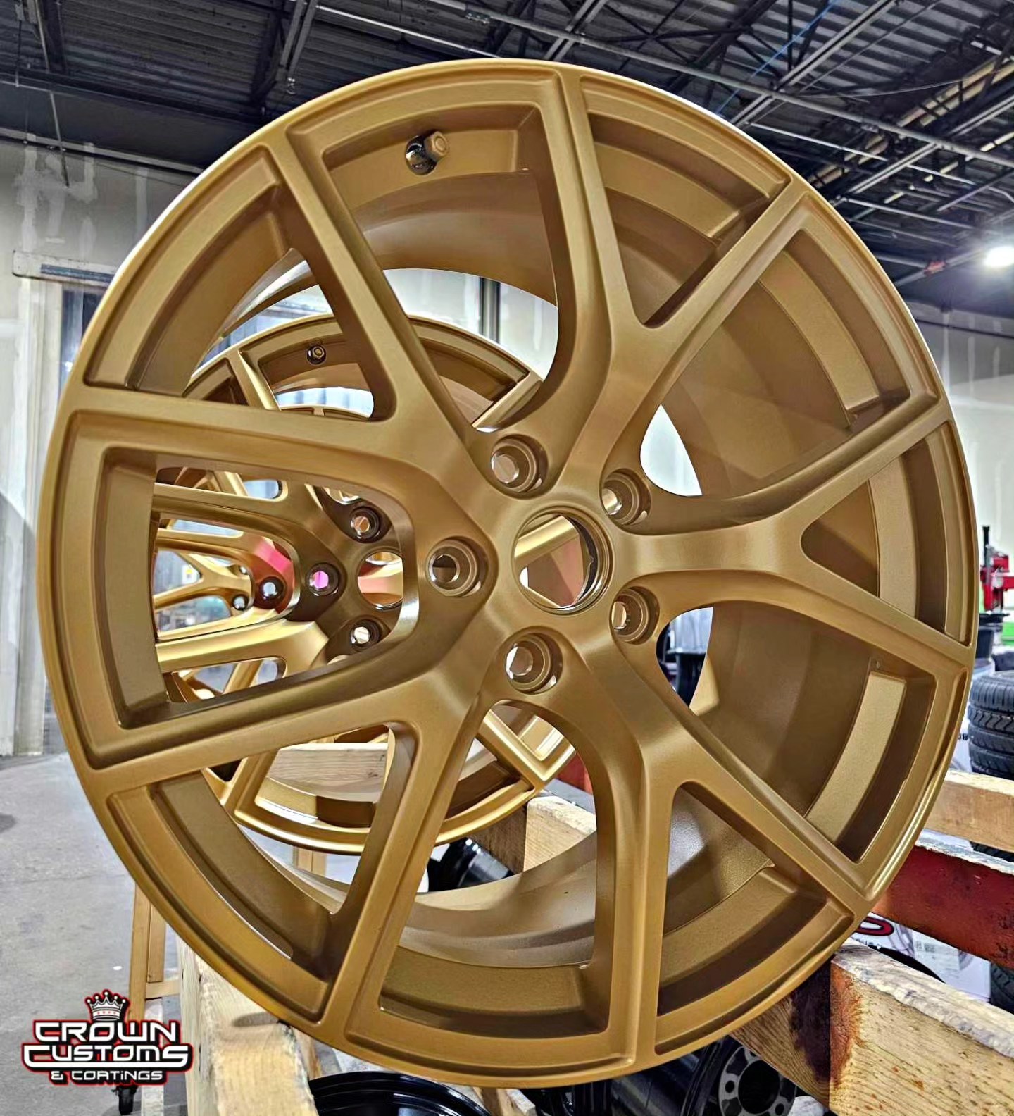 Custom Wheels coated with American Gold | Prismatic Powders