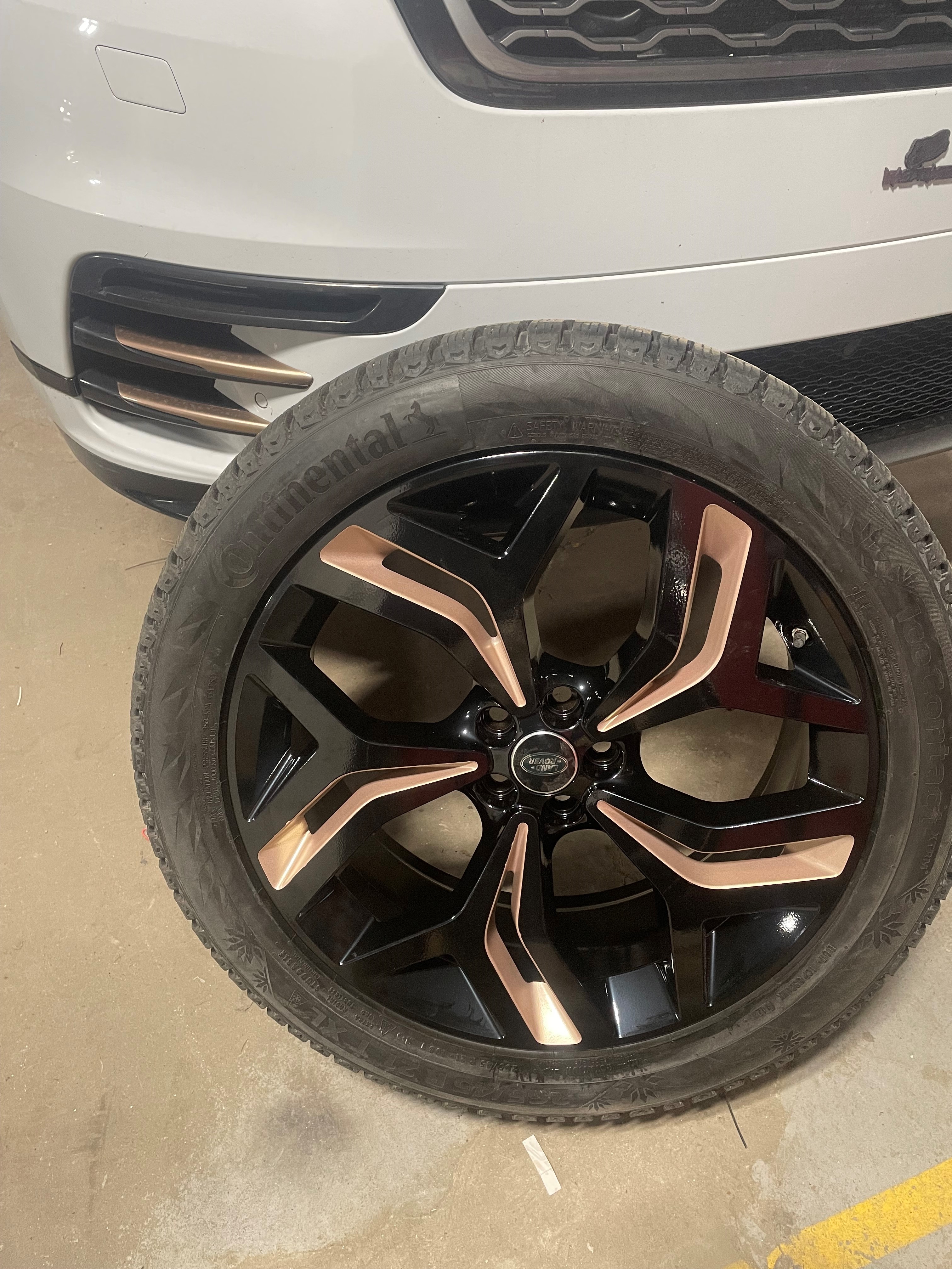 Powder Coat Range Rover Wheels | Prismatic Powders