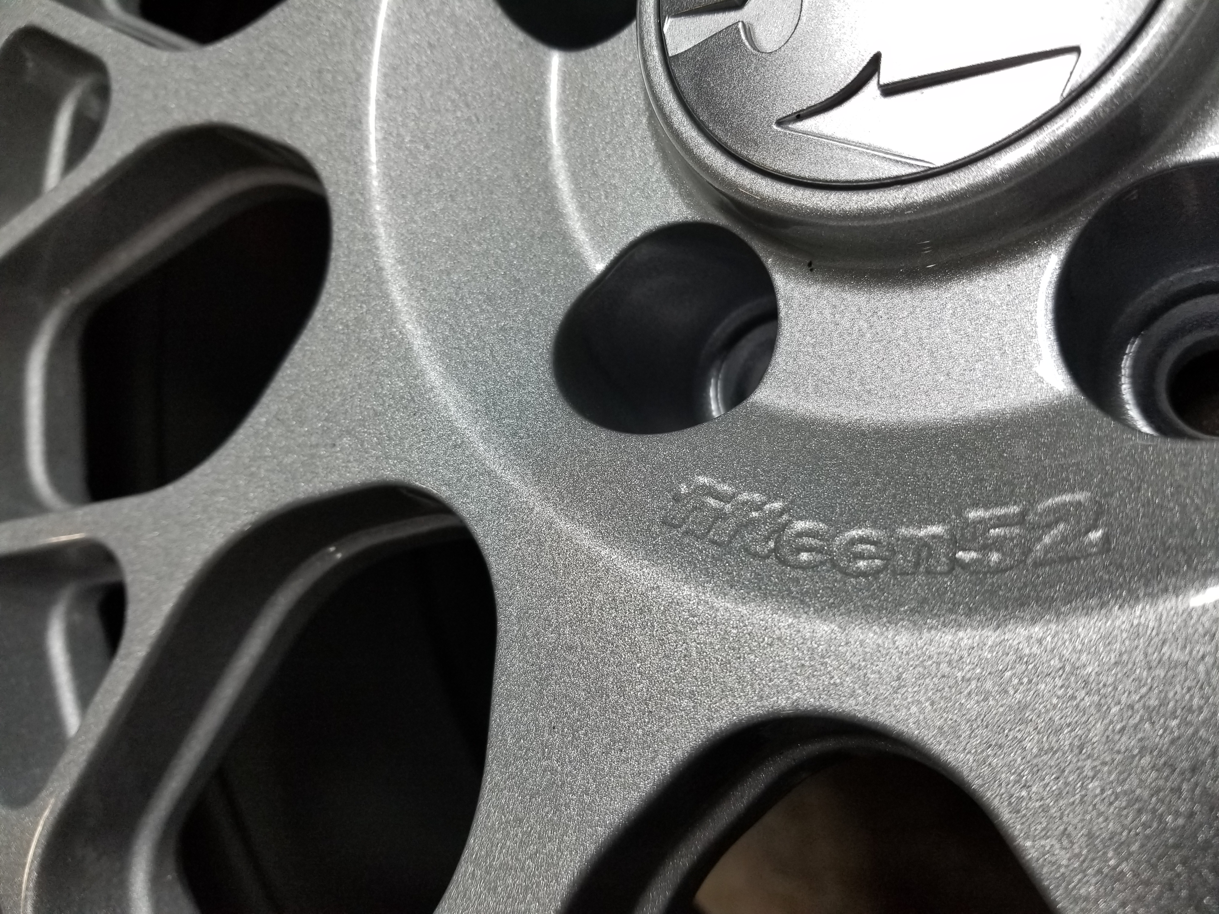 Fifteen52 Wheels done in Silver Metallic II | Prismatic Powders