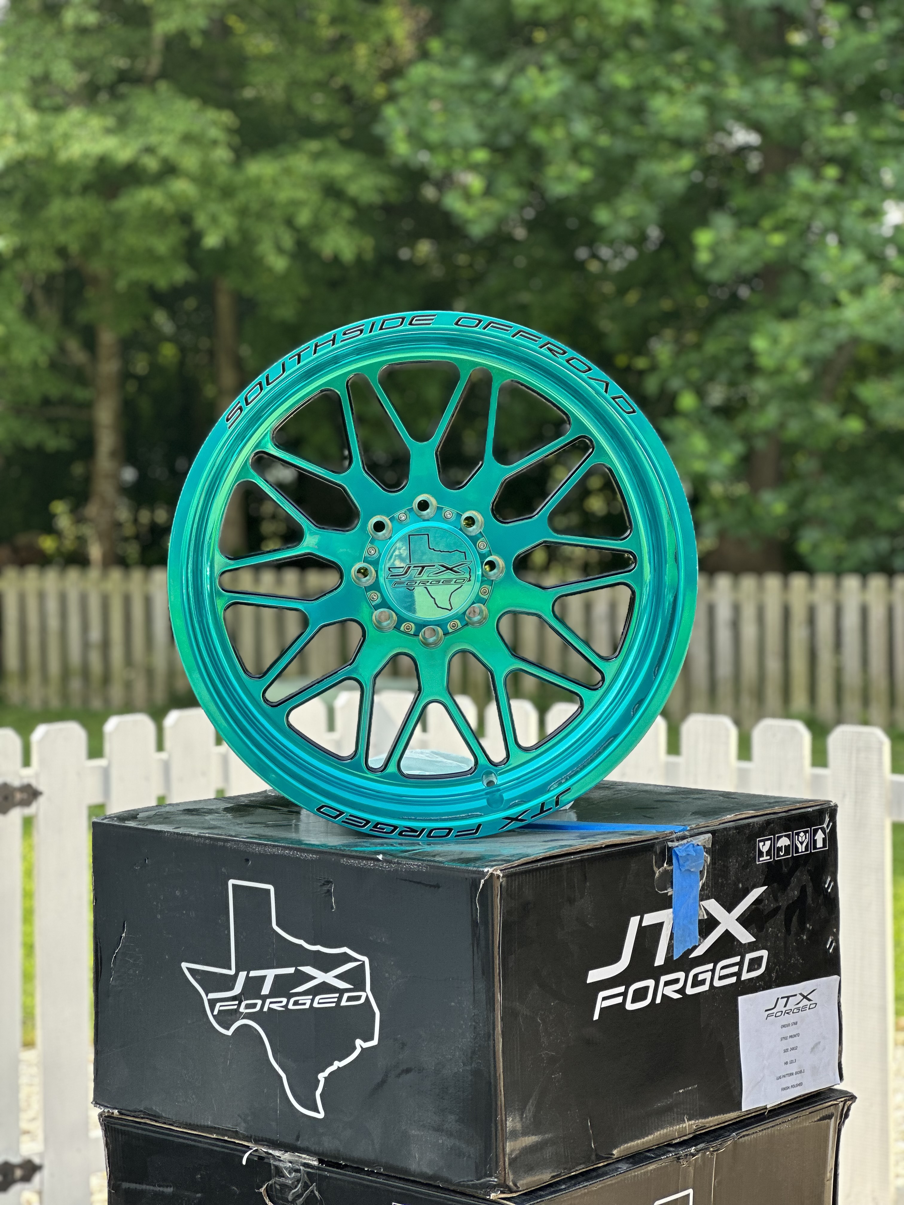 Jtx Wheels featuring a Ink Black and Aqua Clear Finish | Prismatic Powders