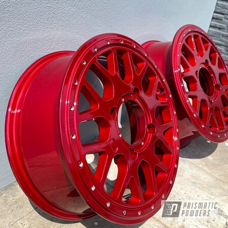Powder Coating: Super Chrome Plus UMS-10671,Wizard Red PPS-4690