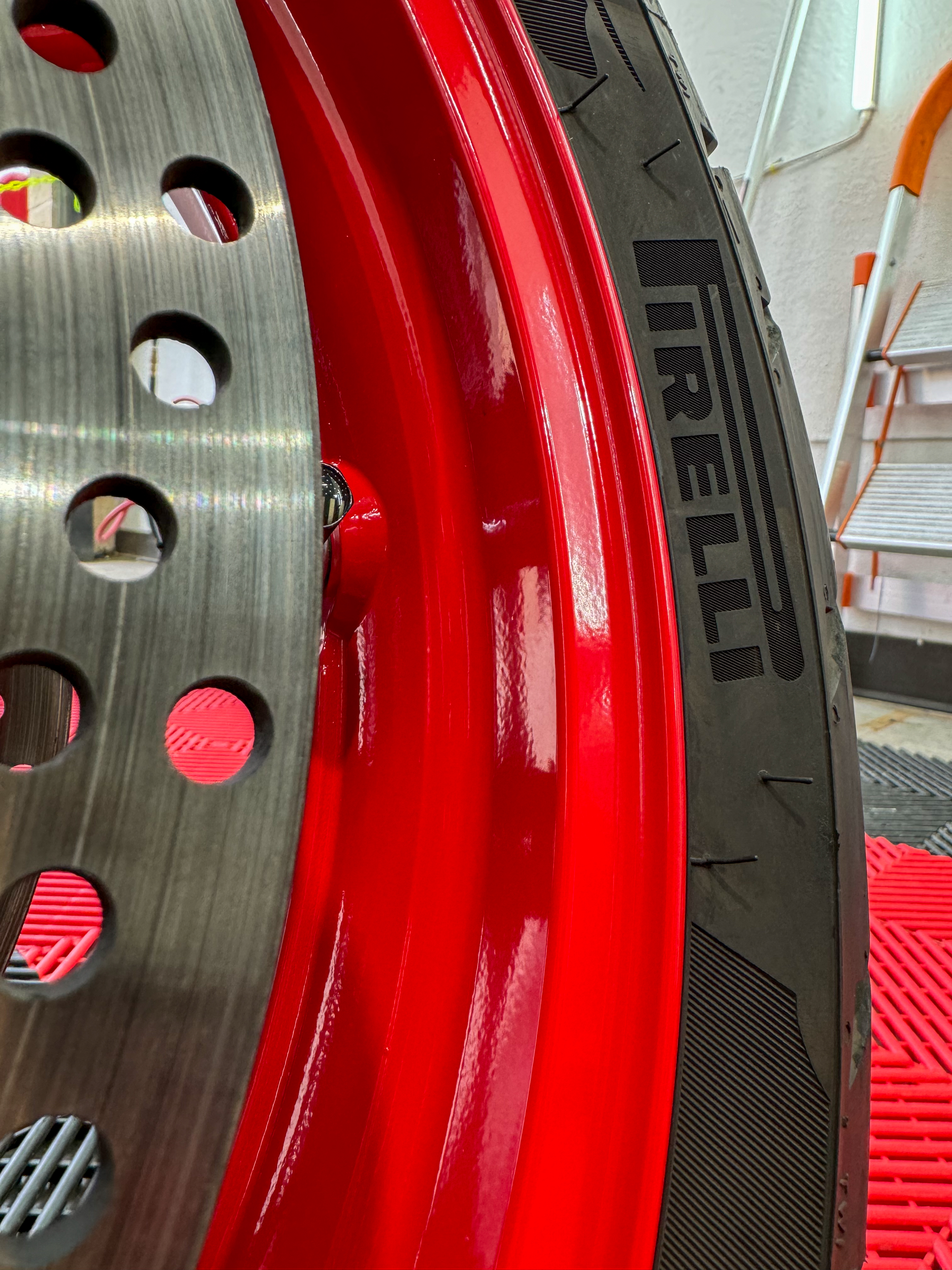Powder Coat Moto Wheels | Prismatic Powders