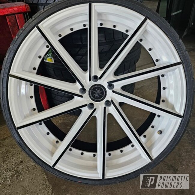 Two Tone 26in Wheels In Super Durable White