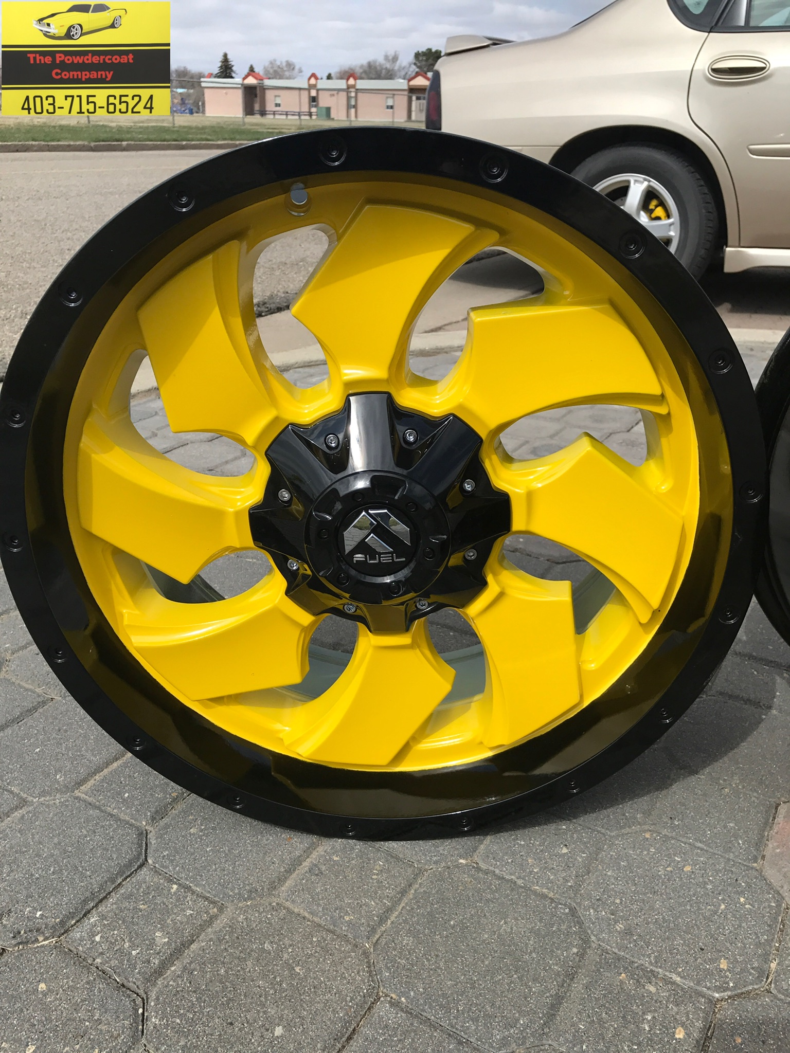 New Fuel Clever Wheels in Matt Black and Hot Yellow | Prismatic Powders
